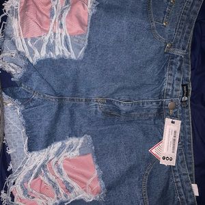 Daisy exposed stripe pocket denim short